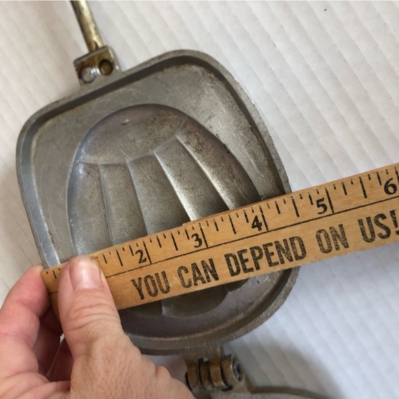 Vtg Cuisor Metal Sandwich Maker - Picture 14 of 16